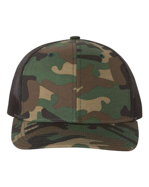 camo and black hat