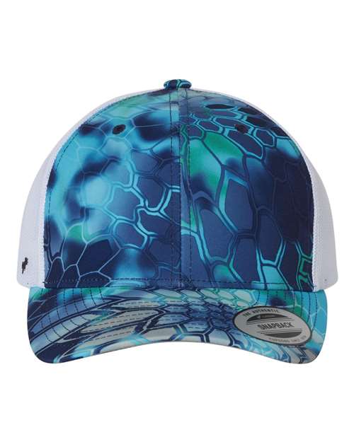 blue design and white hat